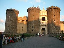 El Castel Nuovo, N&aacute;poles